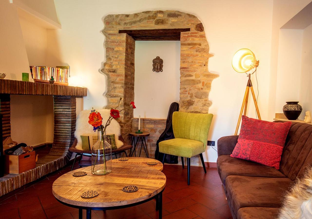 Casa Amrita, Yoga B&B แตราโม ภายนอก รูปภาพ
