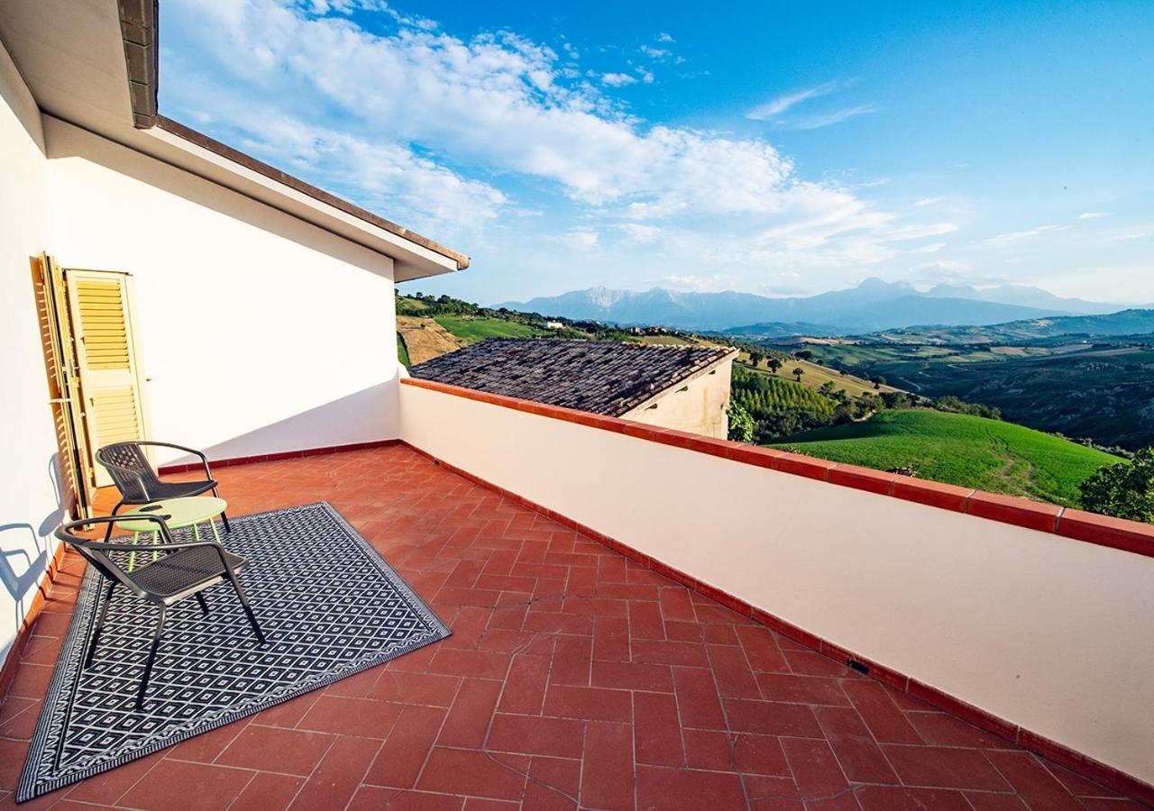 Casa Amrita, Yoga B&B แตราโม ภายนอก รูปภาพ