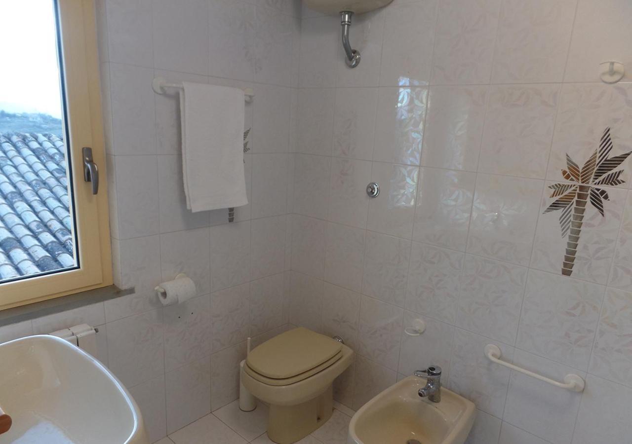 Casa Amrita, Yoga B&B แตราโม ภายนอก รูปภาพ