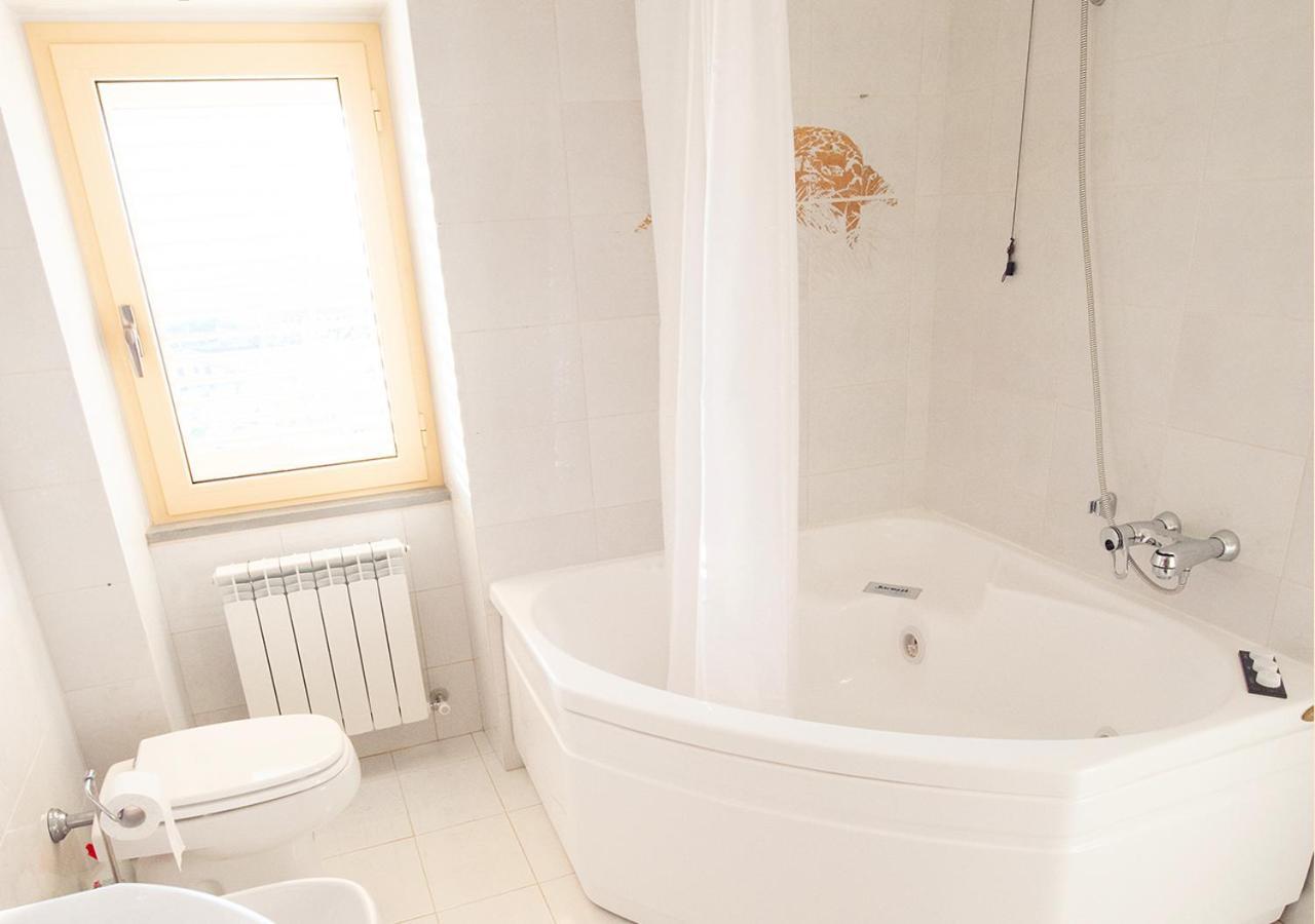 Casa Amrita, Yoga B&B แตราโม ภายนอก รูปภาพ